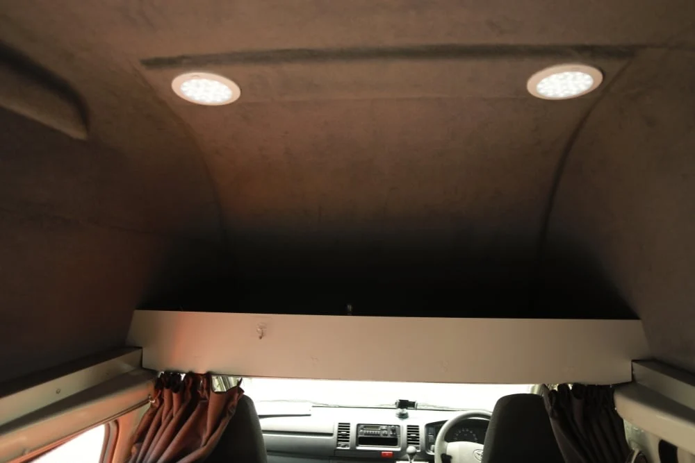 Japan-campervan-road-trip (13)