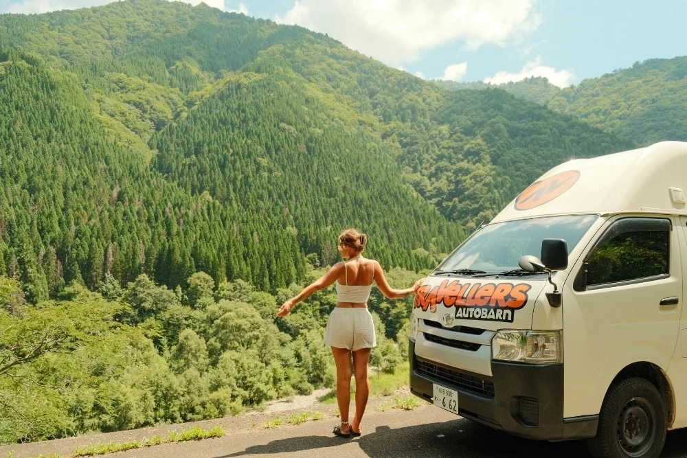Japan-campervan-road-trip (6)