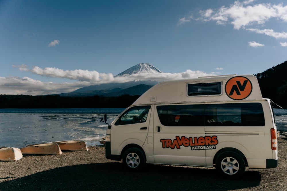 Top 5 Winter Road Trip Destinations in Japan (Safe & Snow-Free Routes)